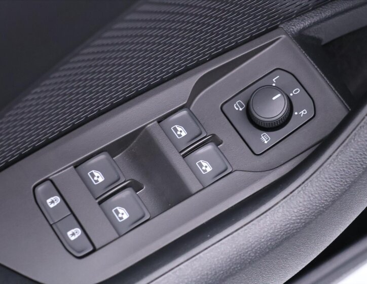 Škoda Octavia Sedan / Limuzína 2,0 l 110 kw