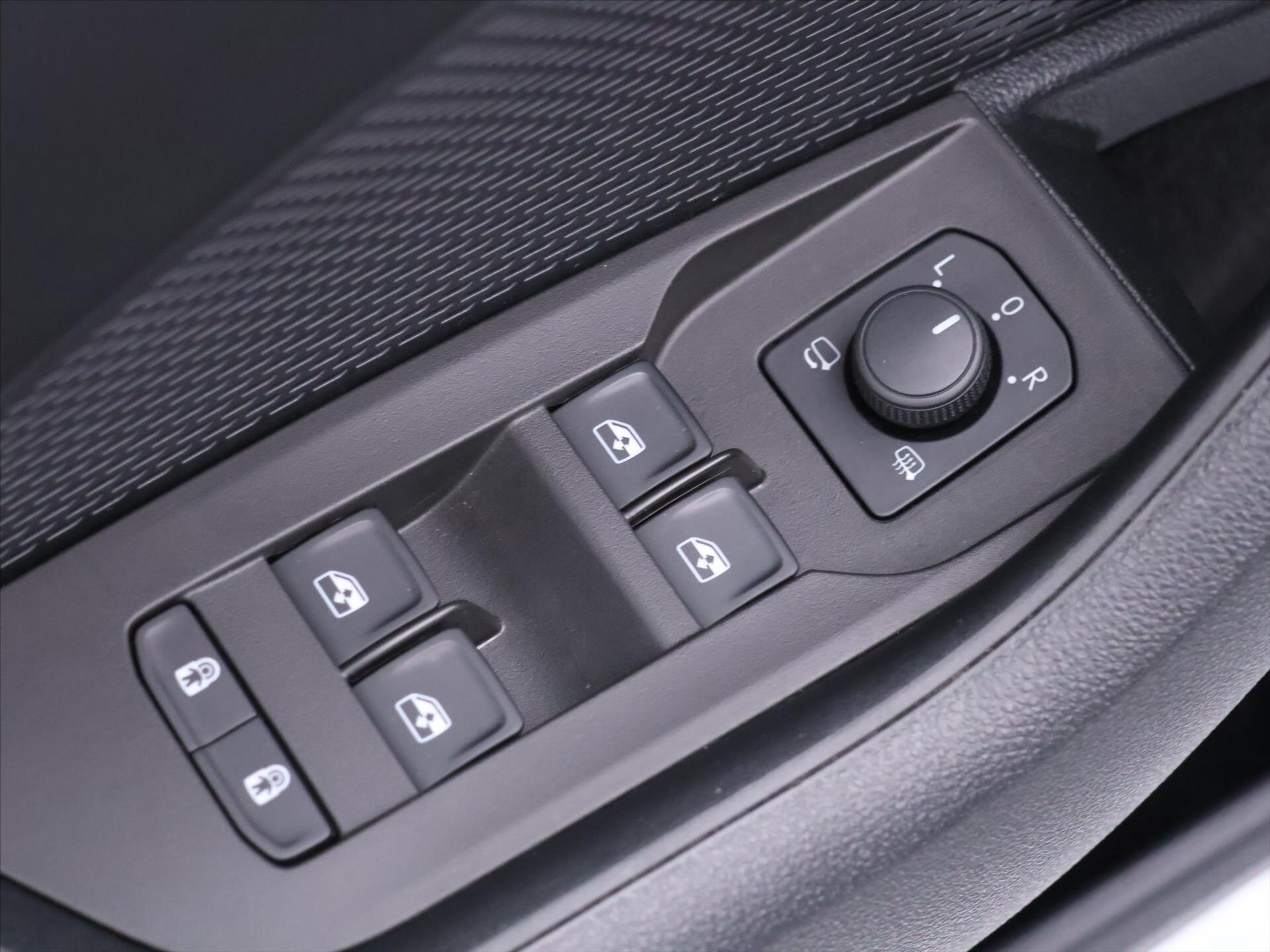 Škoda Octavia Sedan / Limuzína 2,0 l 110 kw