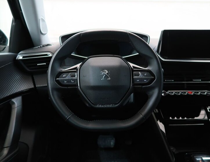 Peugeot 2008 SUV 0,0 100 kw