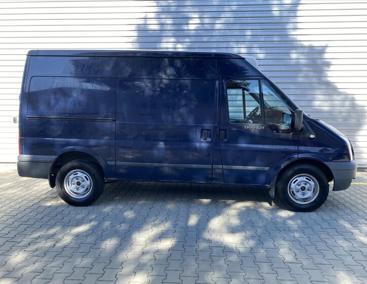 Ford Transit 19