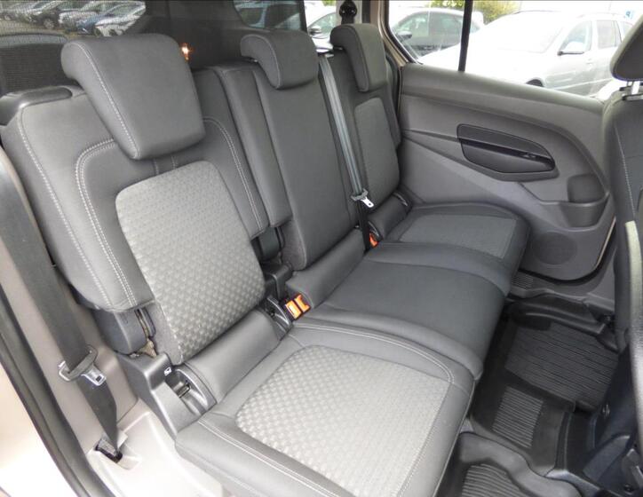 Ford Transit Connect 51