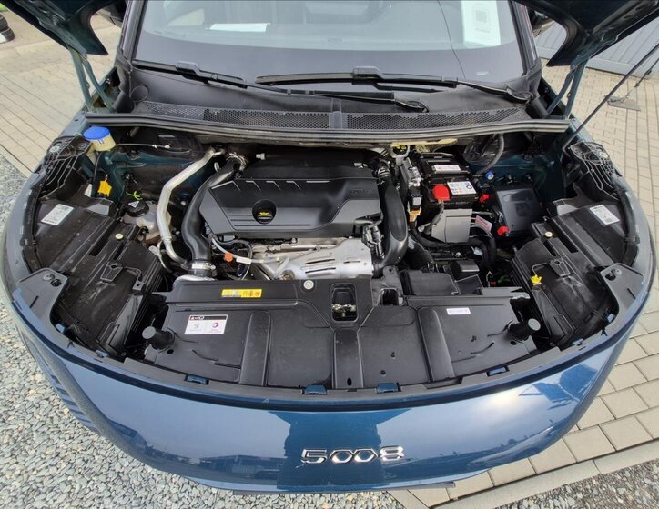 Peugeot 5008 MPV 1,6 l 133 kw
