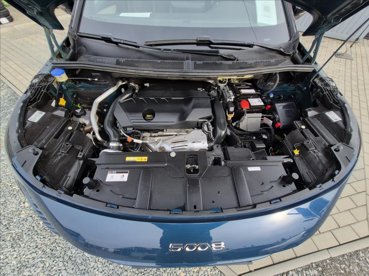 Peugeot 5008 MPV 1,6 l 133 kw