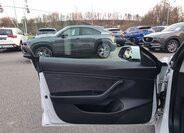 Tesla Model 3 Sedan / Limuzína 0,0 355 kw