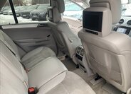 Mercedes-Benz Třídy M SUV / Terénní 4,0 l 225 kw