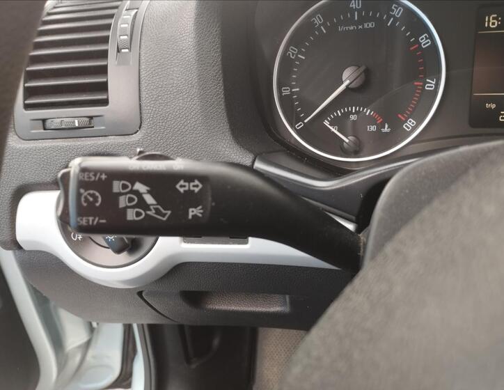 Škoda Octavia 14