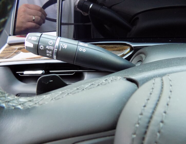 Cadillac Escalade 30