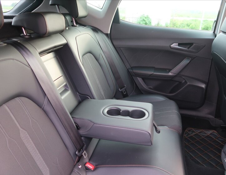 Cupra Formentor SUV / Terénní 2,0 l 140 kw