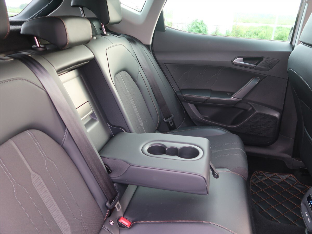 Cupra Formentor SUV / Terénní 2,0 l 140 kw