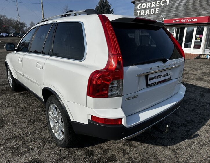 Volvo XC90 SUV / Terénní 2,4 l 136 kw