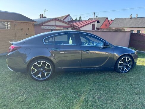 Opel Insignia Hatchback 2,8 l 239 kw