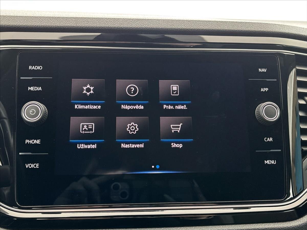 Volkswagen T-Roc SUV / Terénní 2,0 l 221 kw