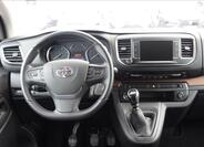 Toyota ProAce Verso 8