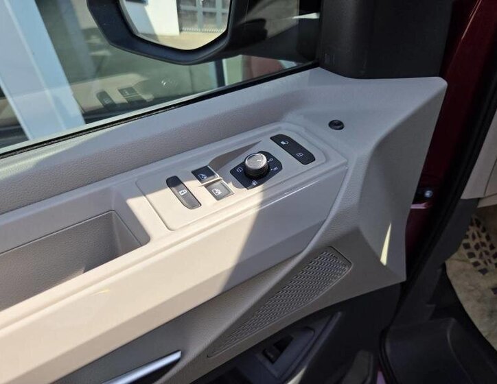 Volkswagen Multivan VAN-Minibus 2,0 l 110 kw