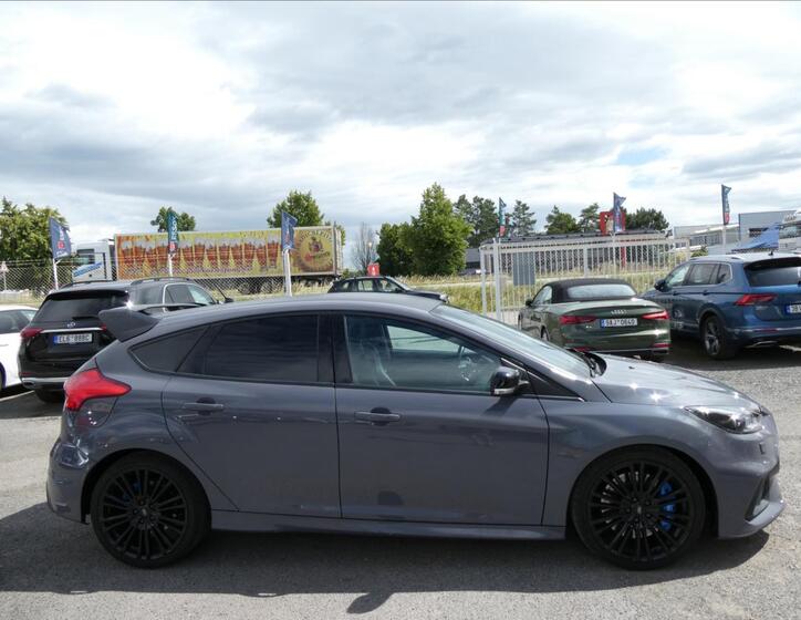 Ford Focus 13