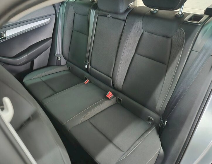 Škoda Karoq SUV / Terénní 1,5 l 110 kw