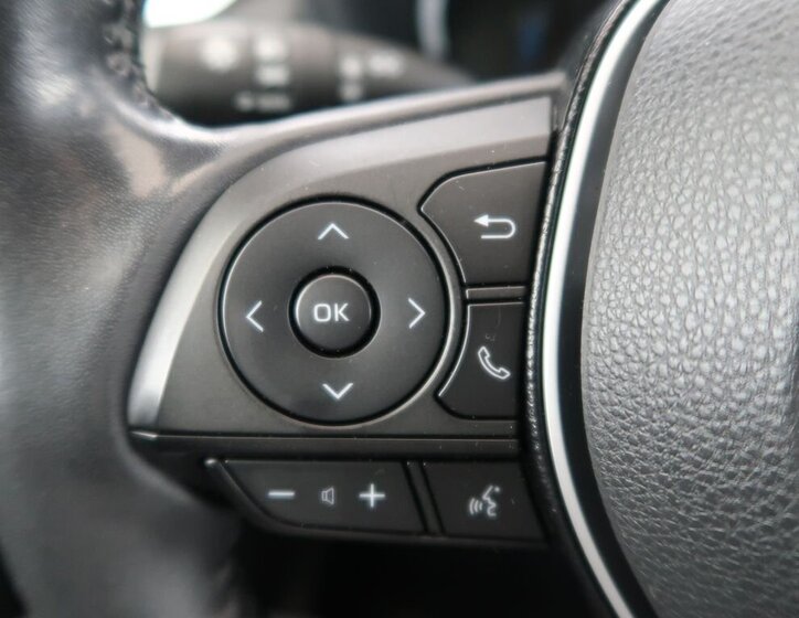 Toyota RAV4 SUV / Terénní 2,5 l 131 kw