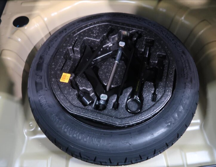 KIA Stonic SUV / Terénní 1,2 l 58 kw