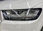 Audi Q7 8