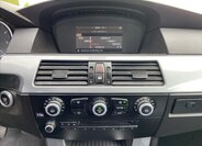 BMW Řada 5 Kombi 3,0 l 145 kw