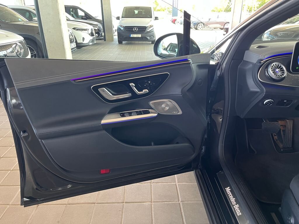 Mercedes-Benz EQE Sedan / Limuzína 0,0 180 kw