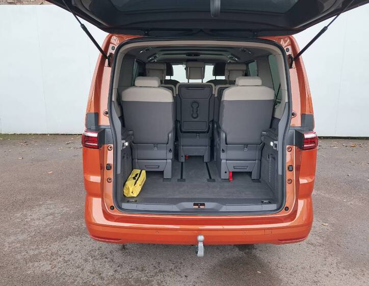 Volkswagen Multivan 29