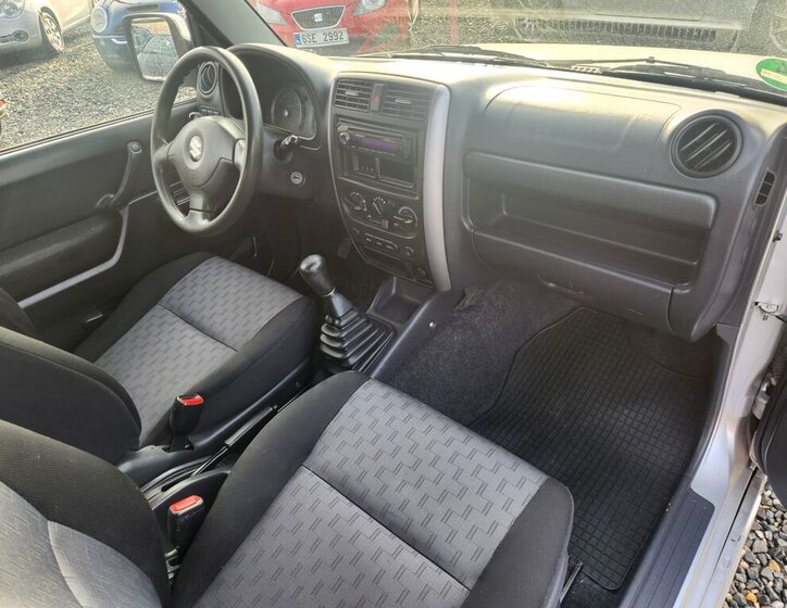 Suzuki Jimny 10