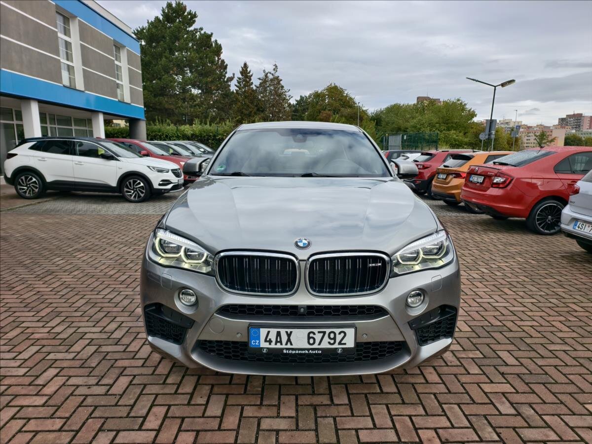 BMW X6 SUV 4,4 l 423 kw