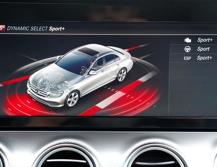 Mercedes-Benz Třídy E 38