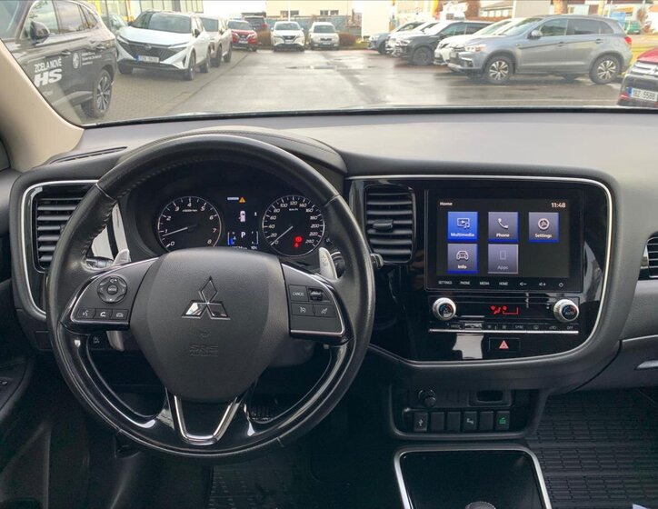 Mitsubishi Outlander SUV 2,0 l 110 kw
