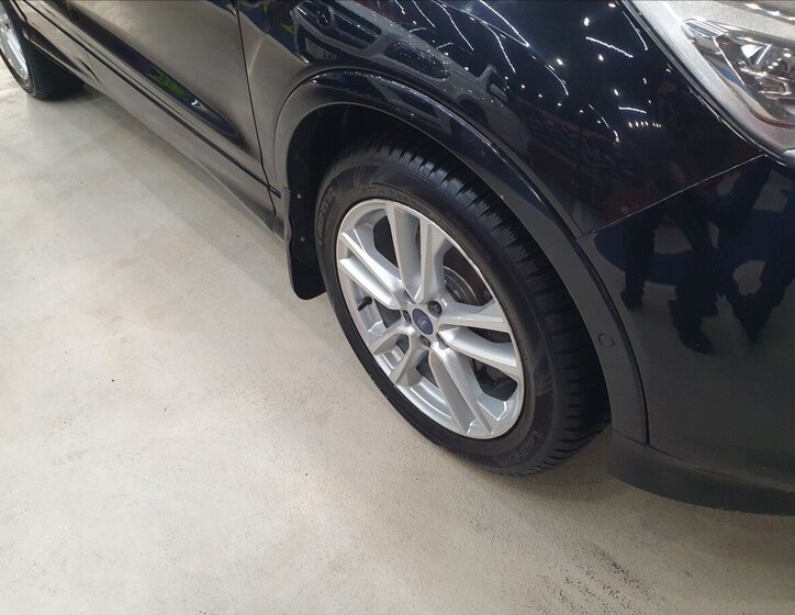 Ford Kuga 28