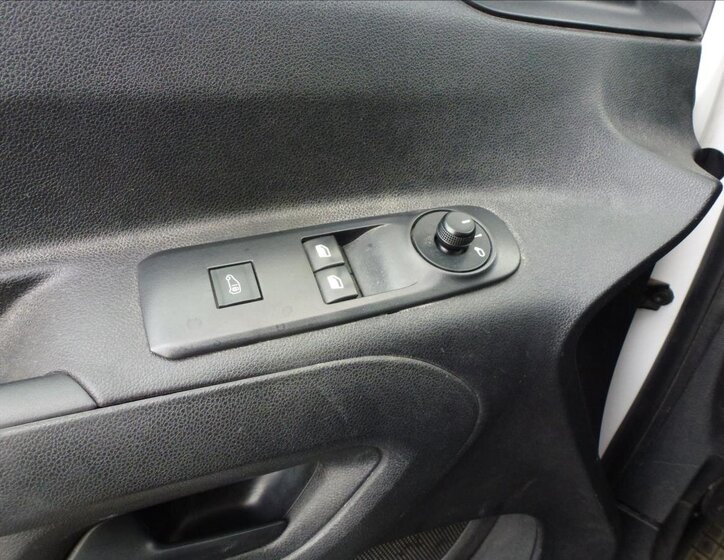 Opel Combo Ostatní 1,2 l 81 kw