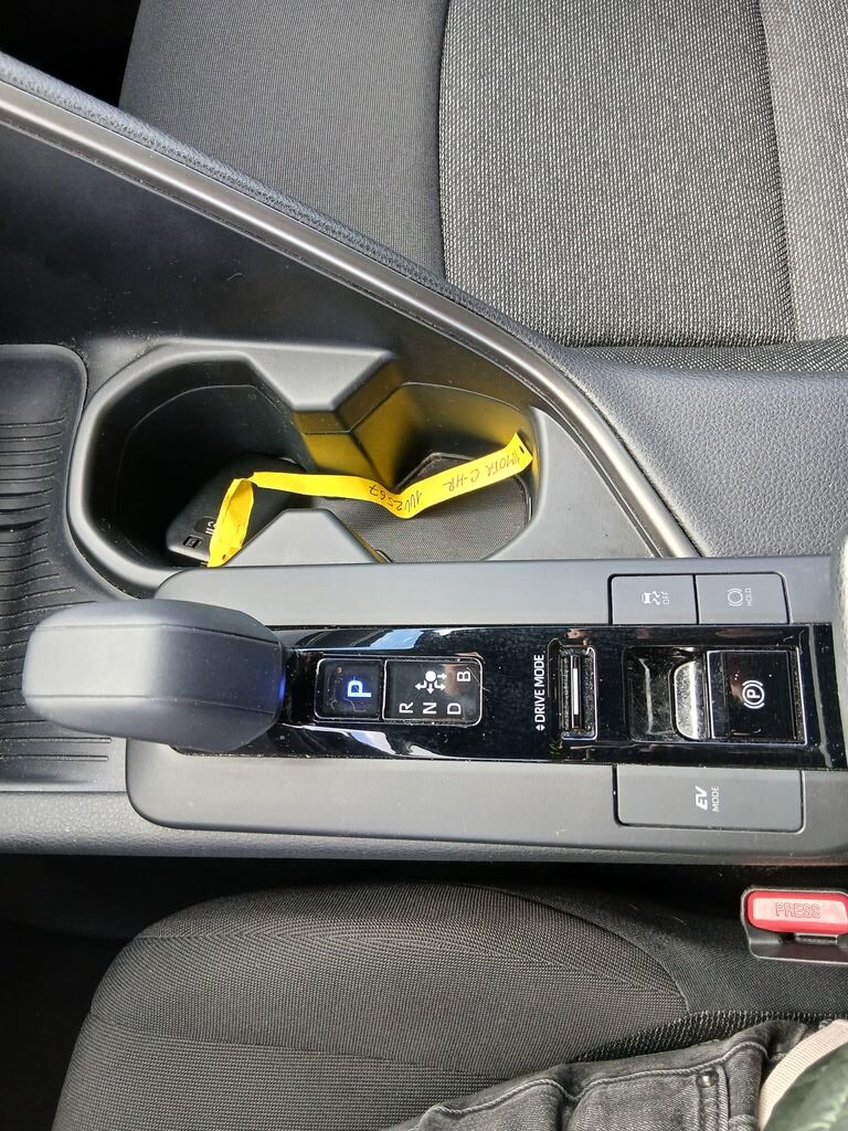 Toyota C-HR SUV / Terénní 1,8 l 72 kw