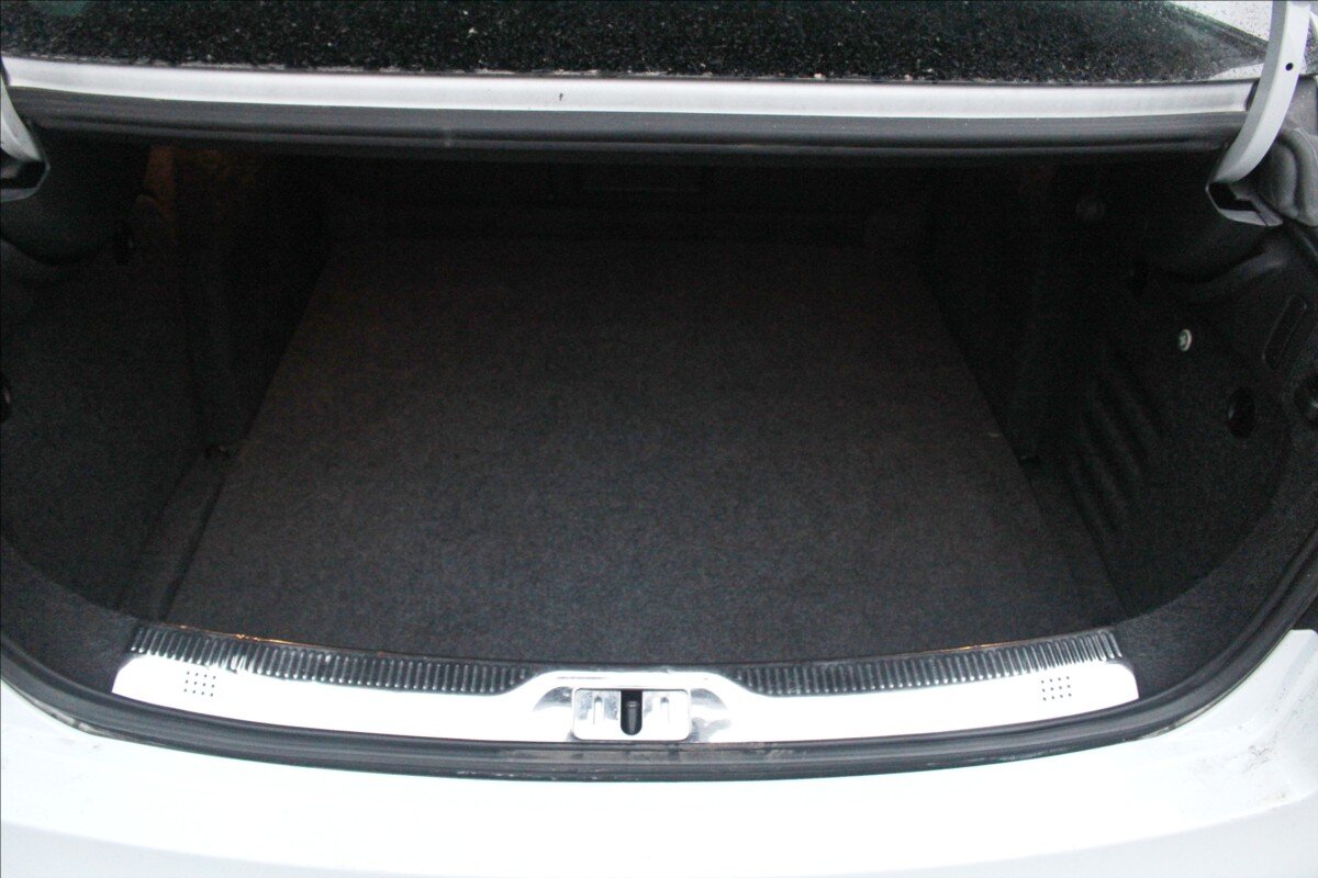 Škoda Superb Sedan 2,0 l 125 kw