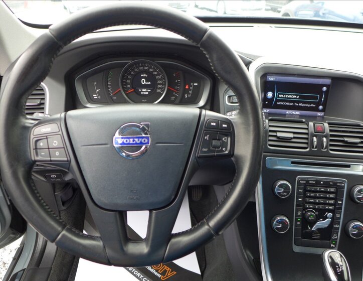 Volvo XC60 SUV 2,4 l 120 kw