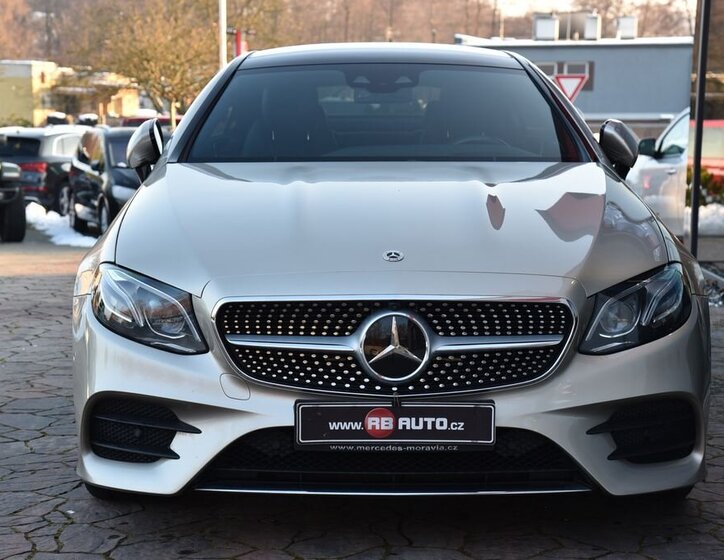 Mercedes-Benz Třídy E 2