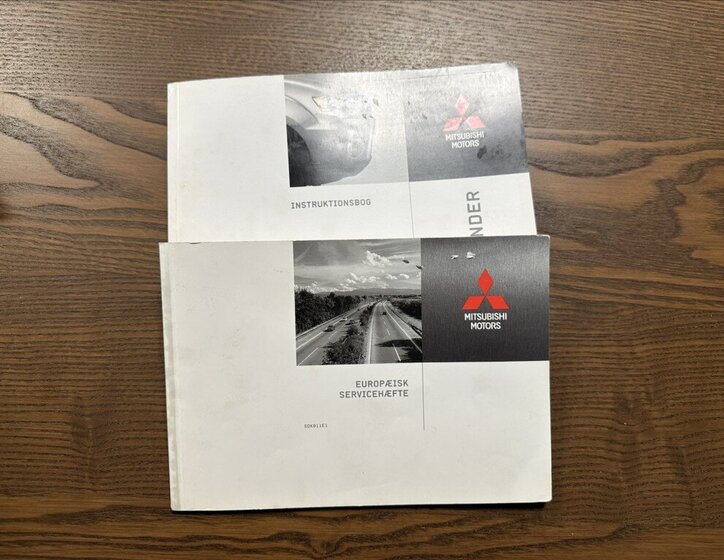 Mitsubishi Outlander SUV / Terénní 2,3 l 130 kw