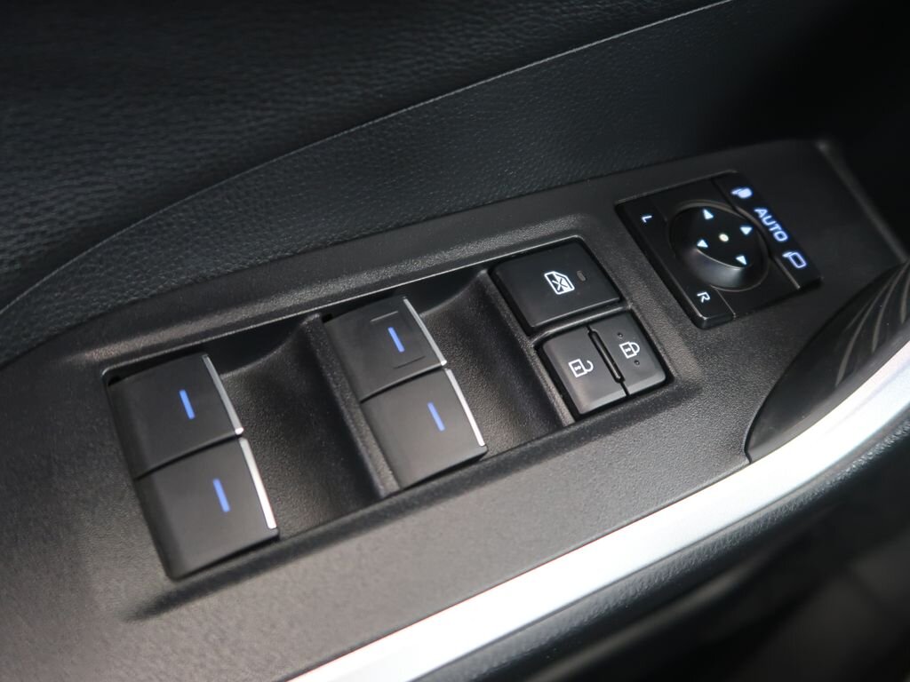 Toyota RAV4 SUV 2,5 l 131 kw