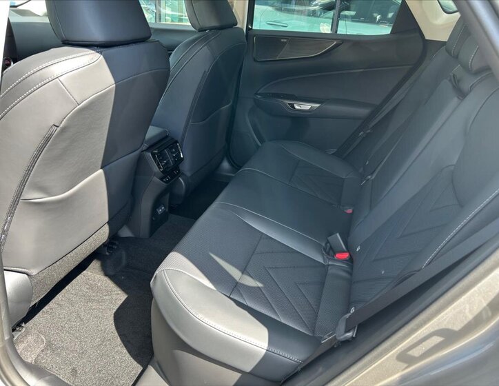 Lexus NX 350h SUV / Terénní 2,5 l 150 kw