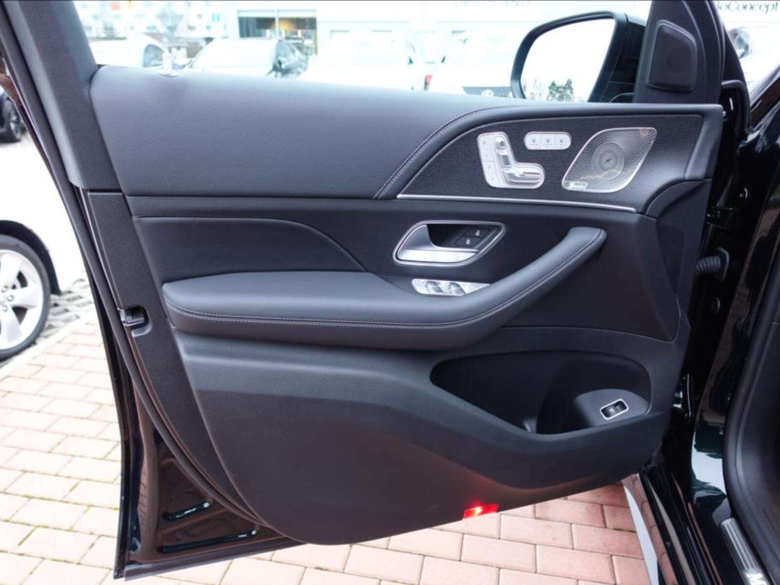 Mercedes-Benz GLE 16