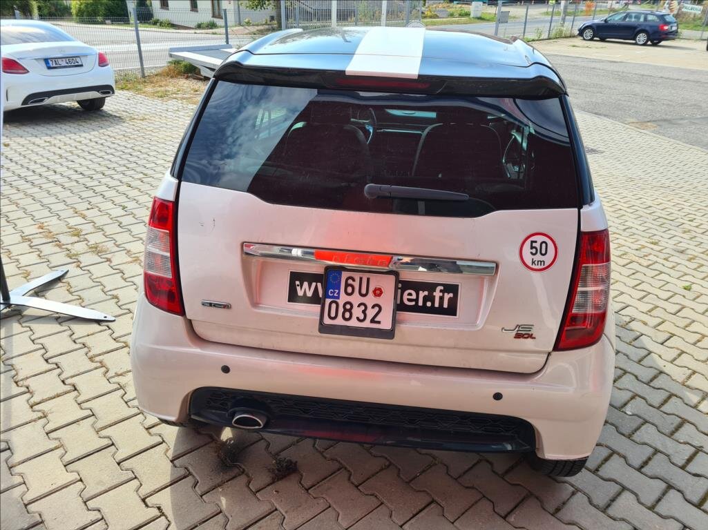 Ligier JS 50 L Hatchback 480,0 4 kw