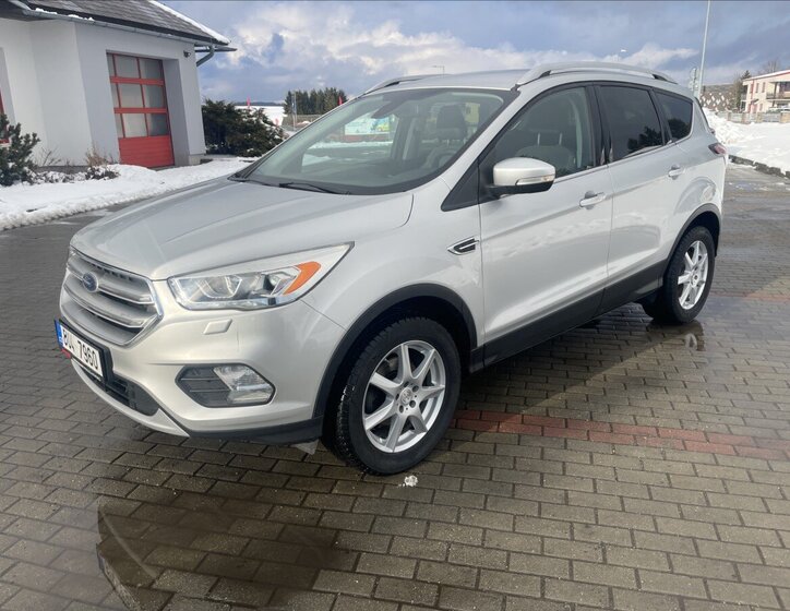 Ford Kuga SUV 1,5 l 110 kw