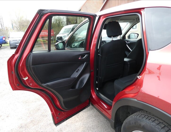 Mazda CX-5 SUV / Terénní 2,0 l 121 kw