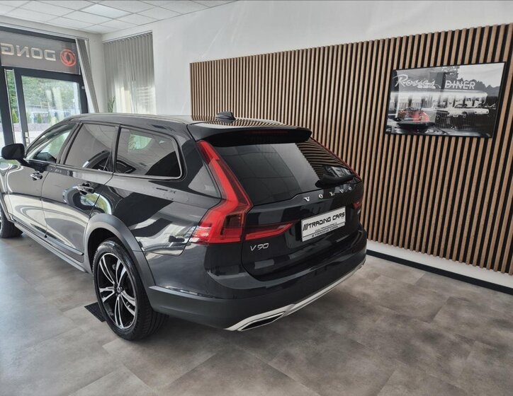 Volvo V90 Kombi 2,0 l 177 kw