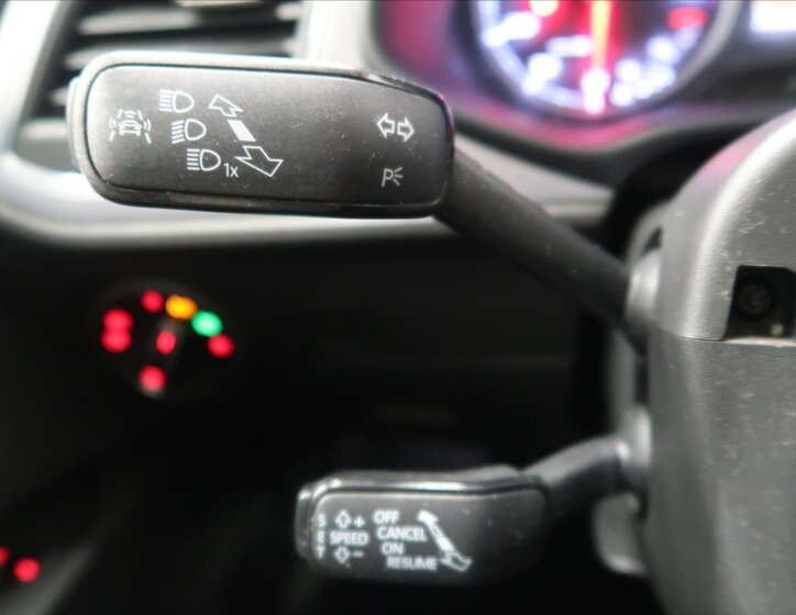 Seat Leon Hatchback 1,4 l 92 kw