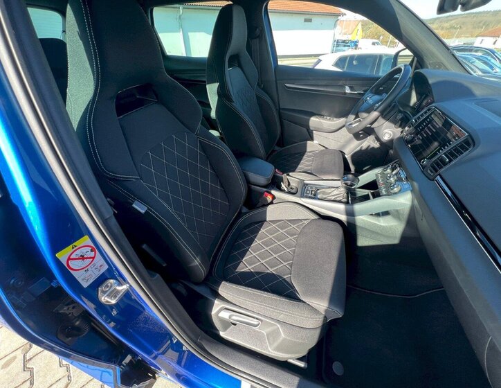 Škoda Karoq SUV / Terénní 1,5 l 110 kw