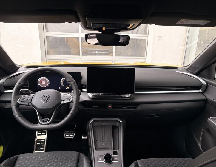 Volkswagen T-Roc SUV / Terénní 1,5 l 110 kw