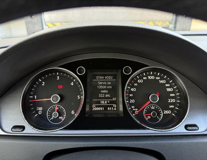 Volkswagen Passat Kombi 2,0 l 103 kw