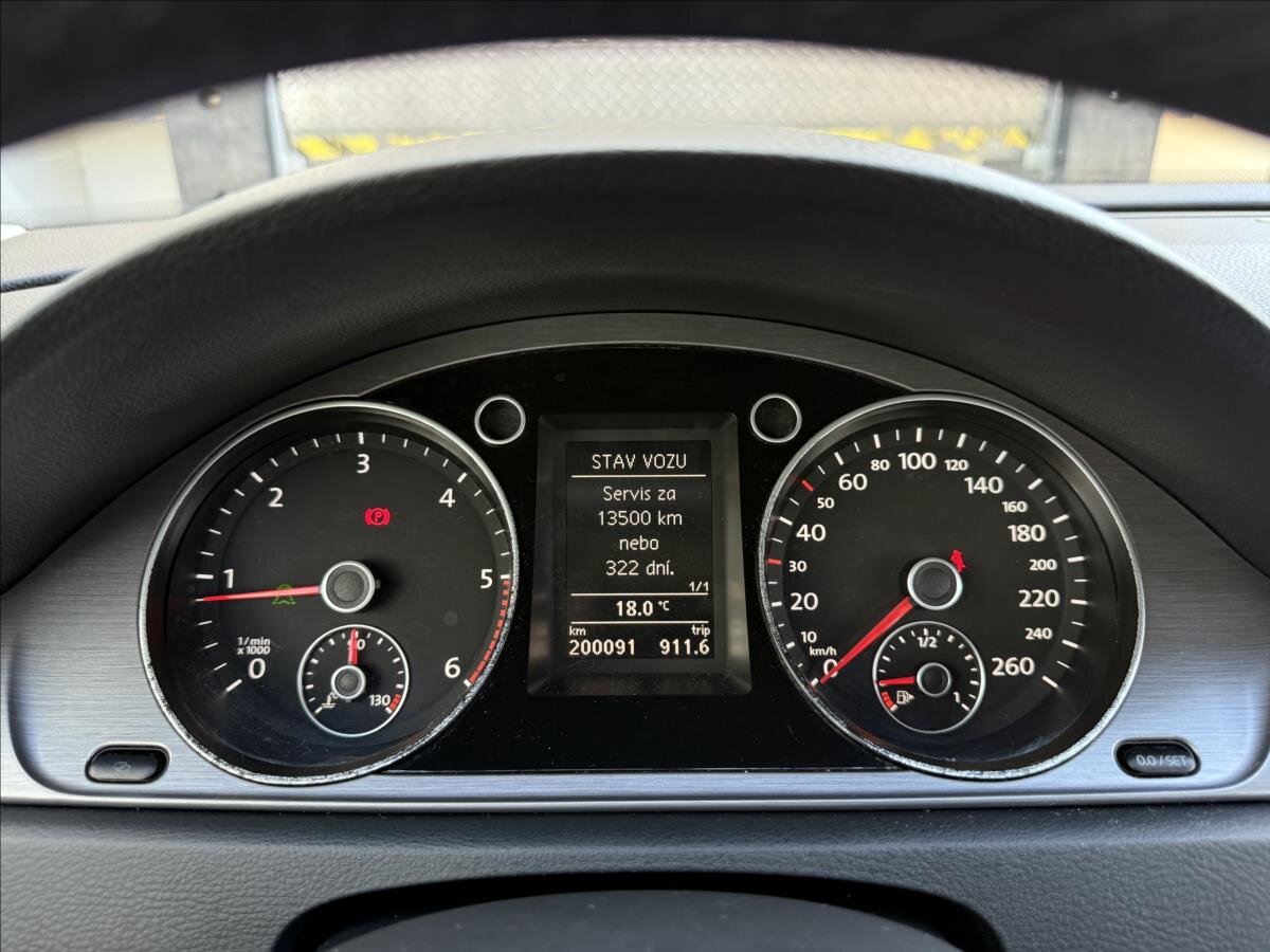 Volkswagen Passat Kombi 2,0 l 103 kw