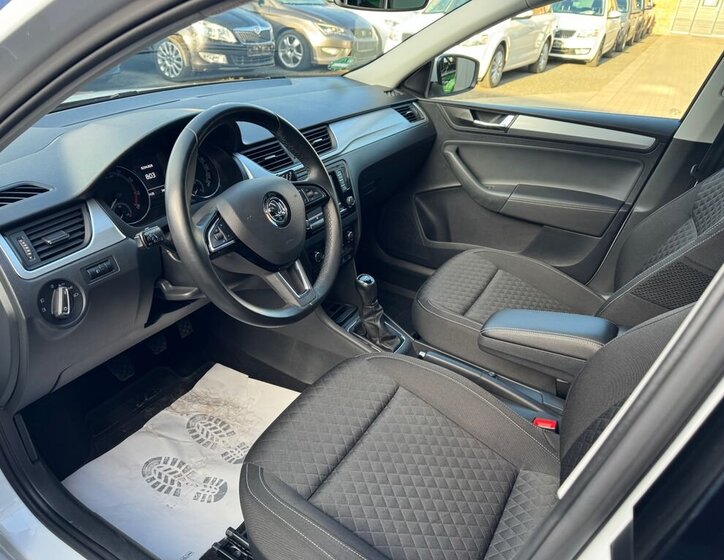 Škoda Rapid Hatchback 999,0 81 kw